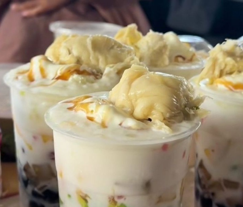 SEGAR: Es teler dengan durian tebal yang menggugah selera