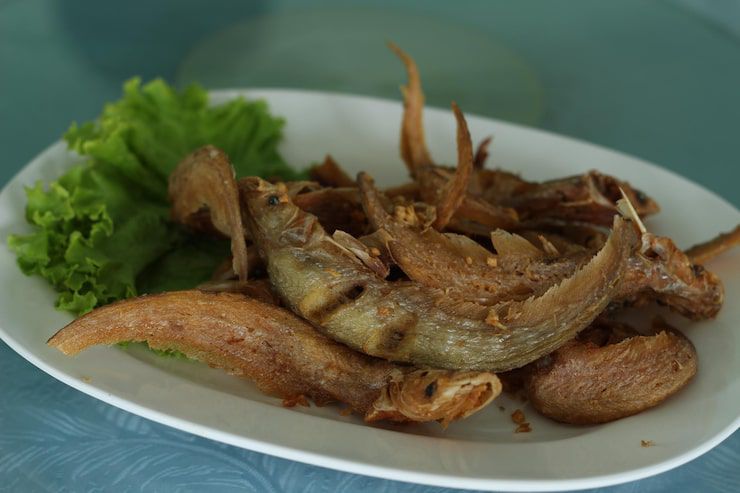 MURAH LEZAT: Belut goreng, kuliner lezat dengan harga murah yang cocok disantap kapan saja.