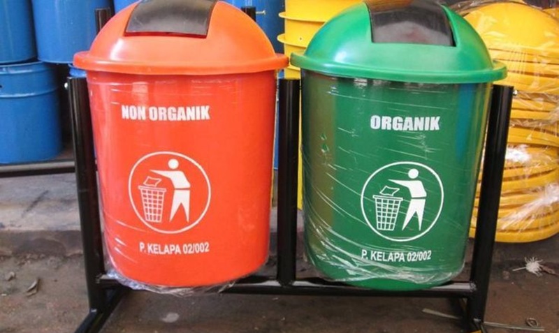 Ilustrasi tong sampah pemilahan organik dan anorganik
