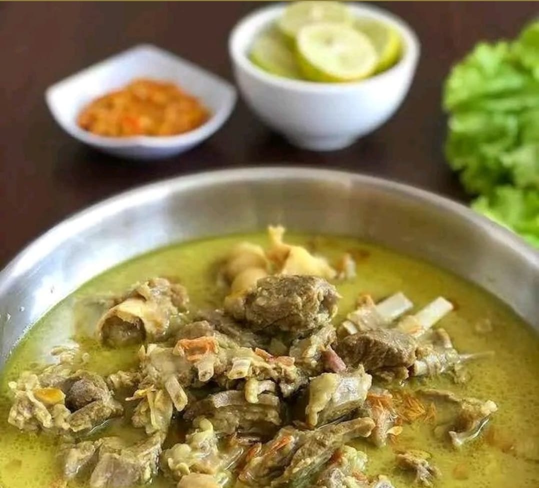 GURIH KHAS: Gulai kambing menjadi sajian yang nikmat dengan rasa gurihnya yang khas