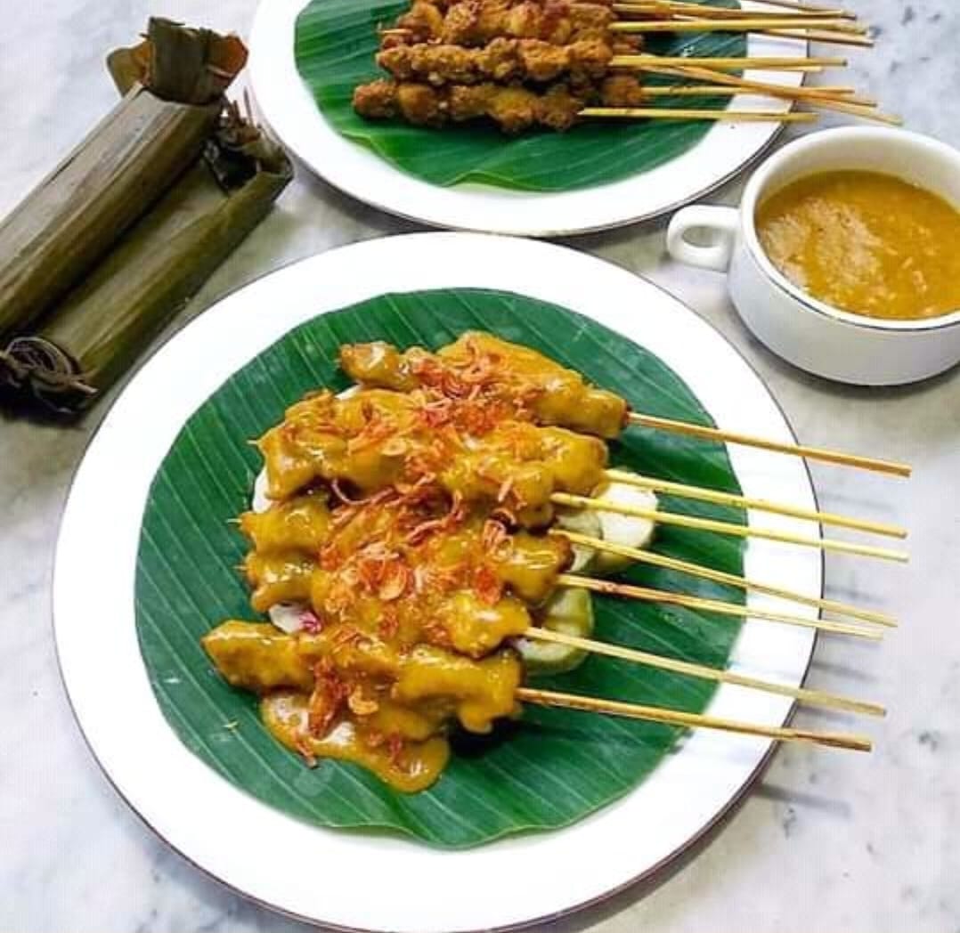 FAVORIT: Sate Padang, kuliner khas Minang yang menjadi favorit banyak orang