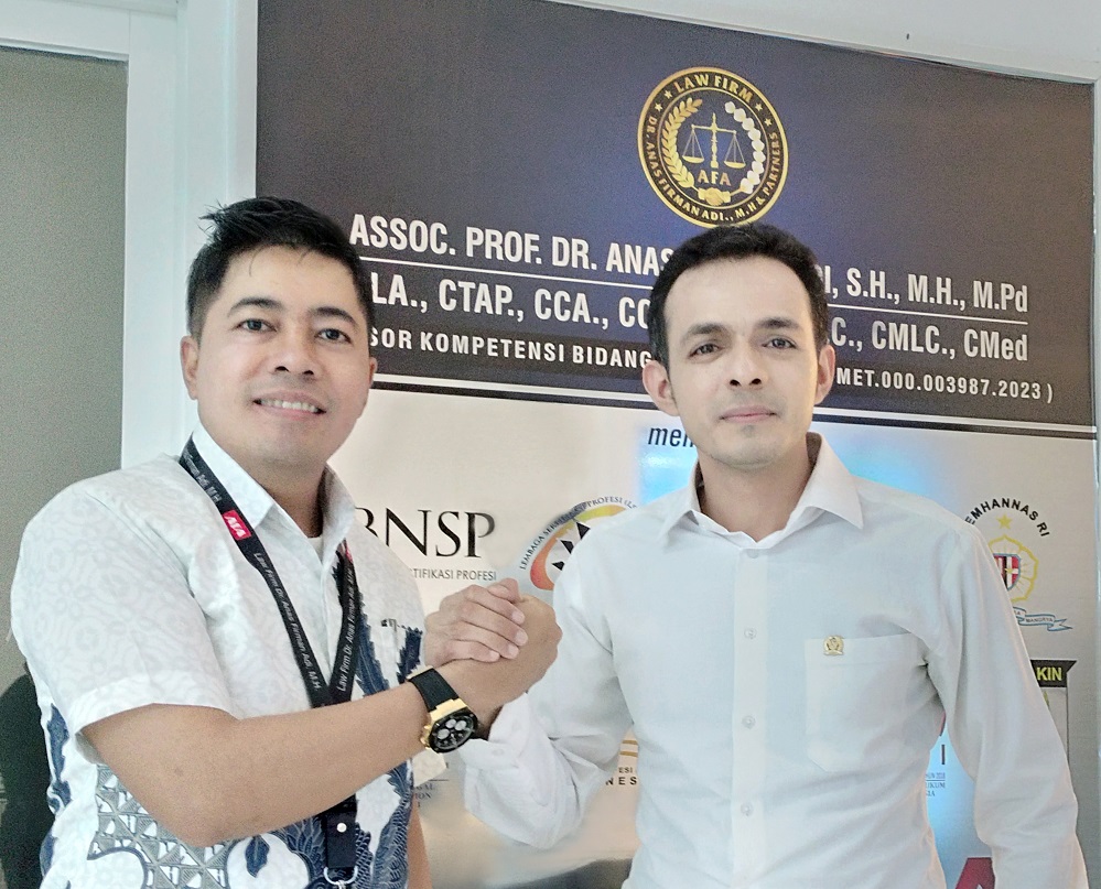 SINERGI: dr Gamal Albinsaid dan Assoc Prof Dr Anas Firman Adi.