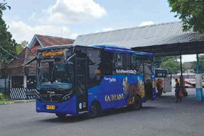 PERLU SURVEI MENDALAM: Bus Trans Jatim beroperasi dari Terminal Landungsari, Kota Malang, beberapa waktu lalu