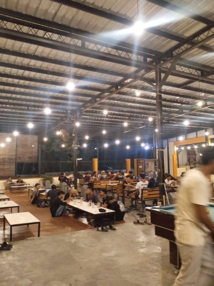NONGKRONG 24 JAM: Dua warkop ini dikenal nyaman, fasilitas lengkap, dan jadi pilihan favorit mahasiswa di Lowokwaru.