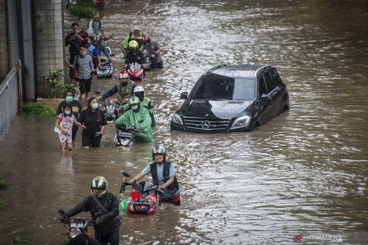 RAWAN BANJIR: Curah hujan tinggi membuat beberapa titik di Kota Malang rawan banjir