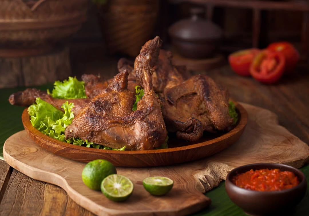 SMOKY LEZAT: Ilustrasi ayam pangggang, olahan ayam incaran banyak orang.