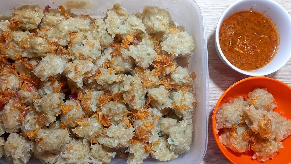 KULINER KAKI LIMA: Cilok kriwil di Malang dengan saos yang lezat
