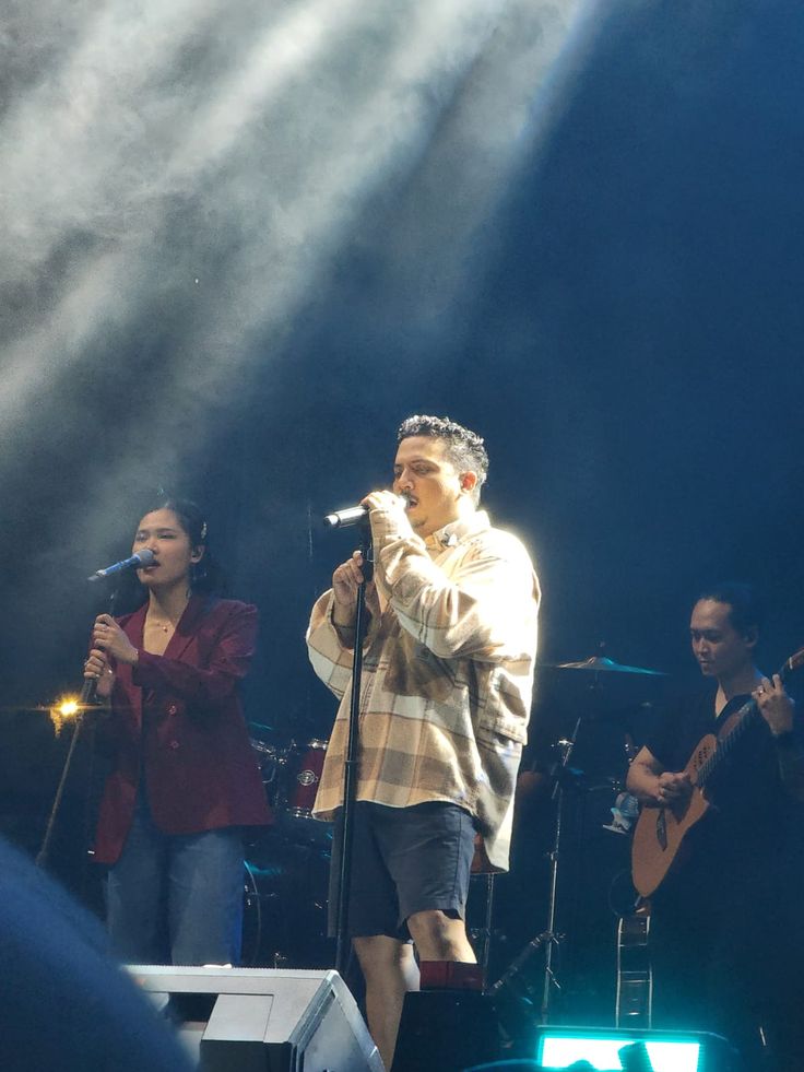 SAL PRIADI: Musisi asal Malang yang punya segudang karya di industri musik