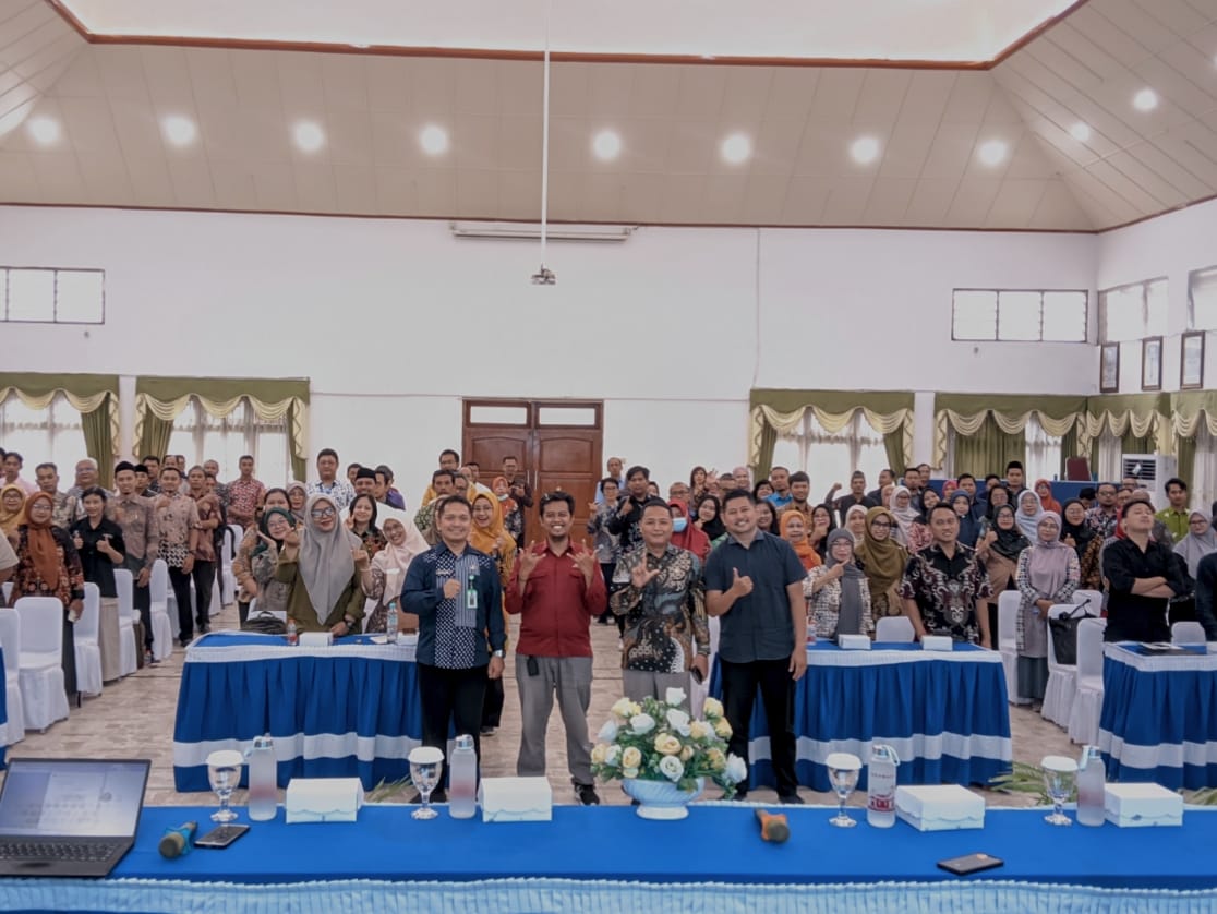 KOLABORASI : Cabdindik wilayah Kota Malang-Batu bersama Jawa Pos Radar Malang perkuat literasi media 136 SMA, SMK dan SLB di Kota Malang-Batu, Kamis (4/12).