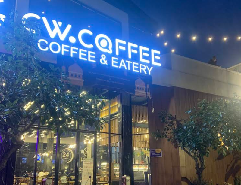 NONGKRONG SAMPAI MALAM: CW Coffee buka 24 jam