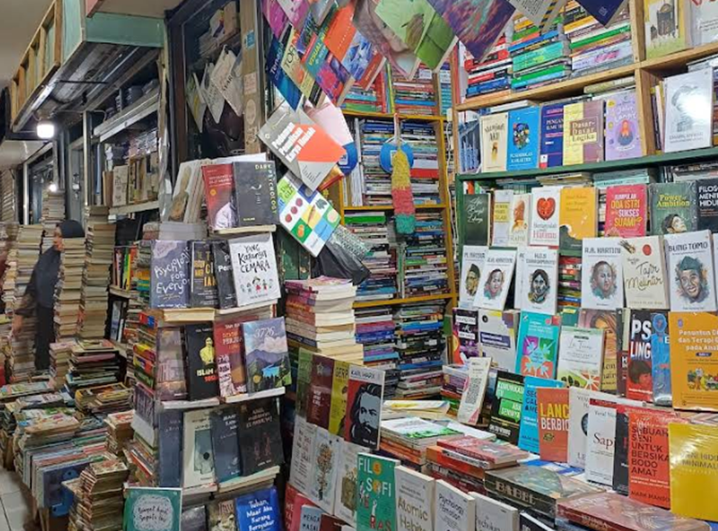 DESTINASI LITERASI: Pasar Wilis, pusat toko buku bekas