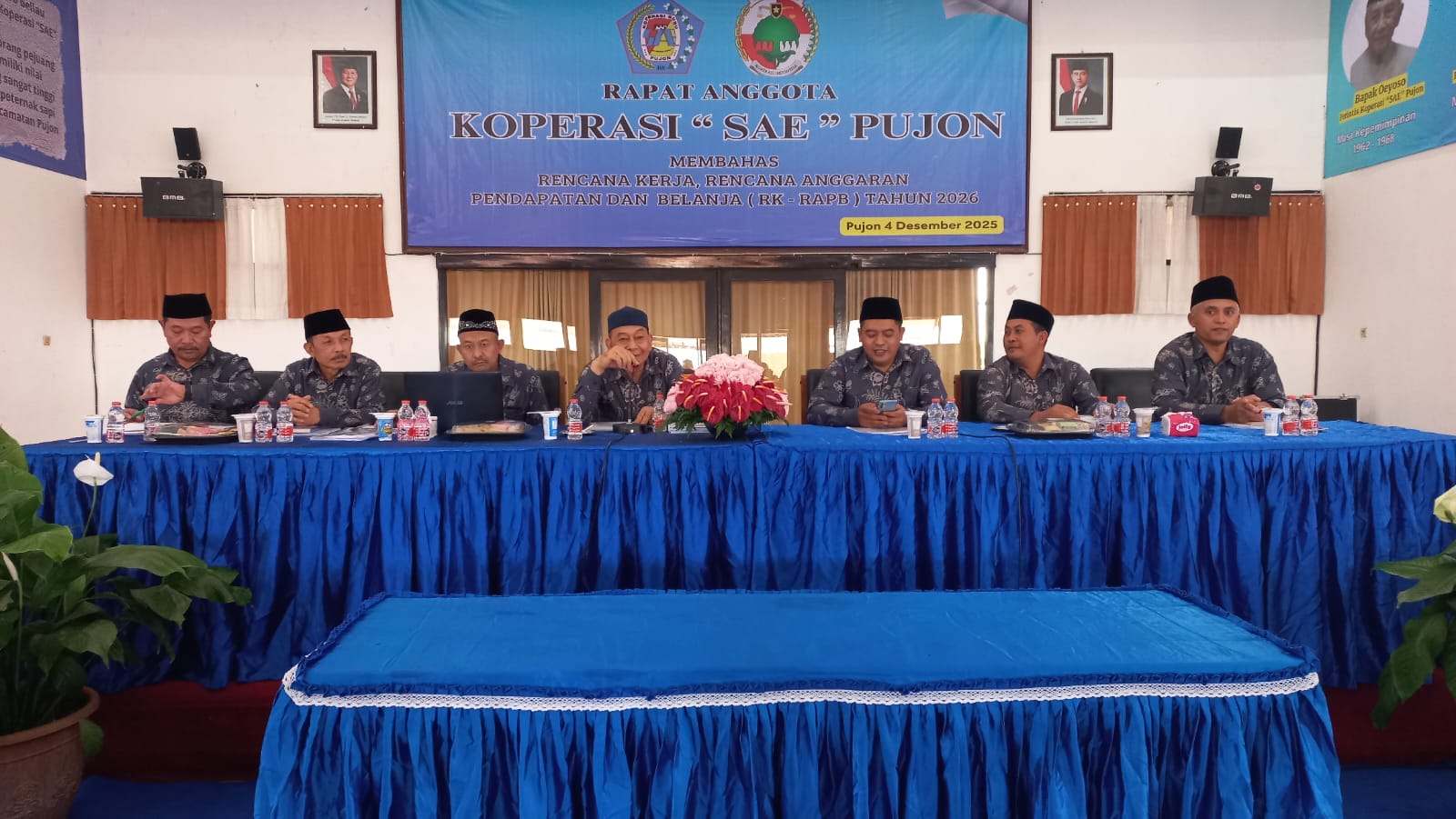 AMANAH: Para pengurus Koperasi SAE Pujon menyampaikan rencana kerja tahun 2026.