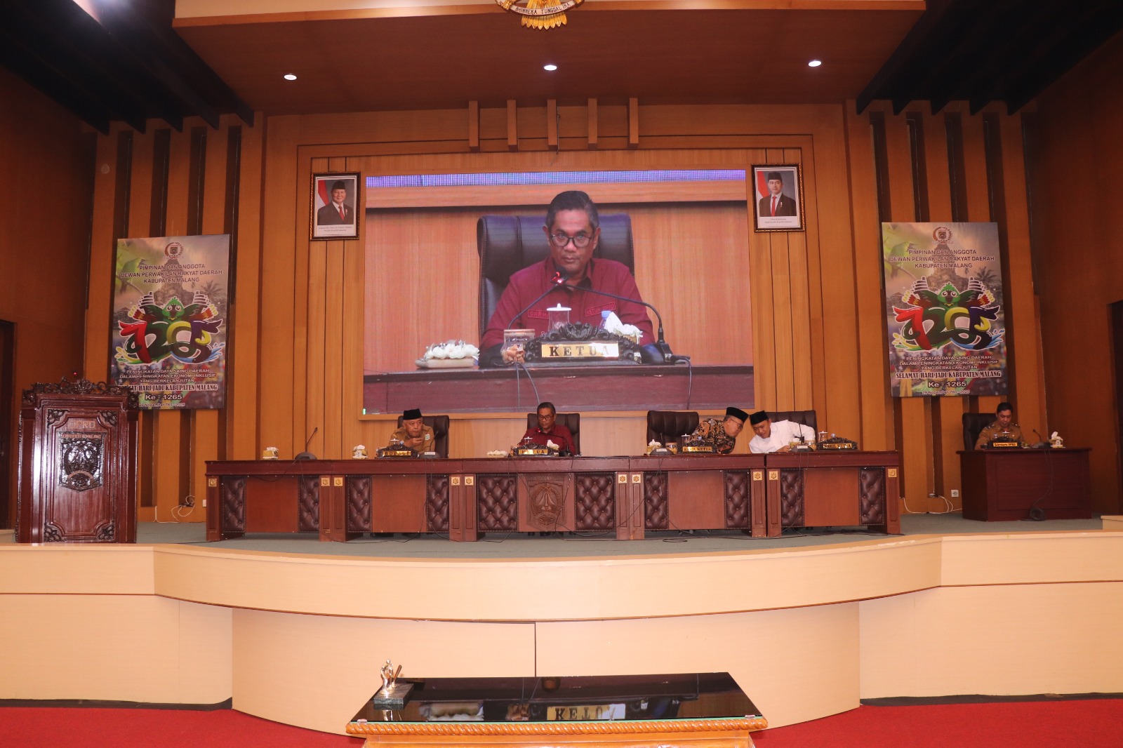 RAPAT: DPRD Kabupaten Malang saat ini tengah menuntaskan pembahasan Rancangan Peraturan Daerah (Raperda) tentang Penyerahan PSU pada perumahan dan kawasan permukiman.