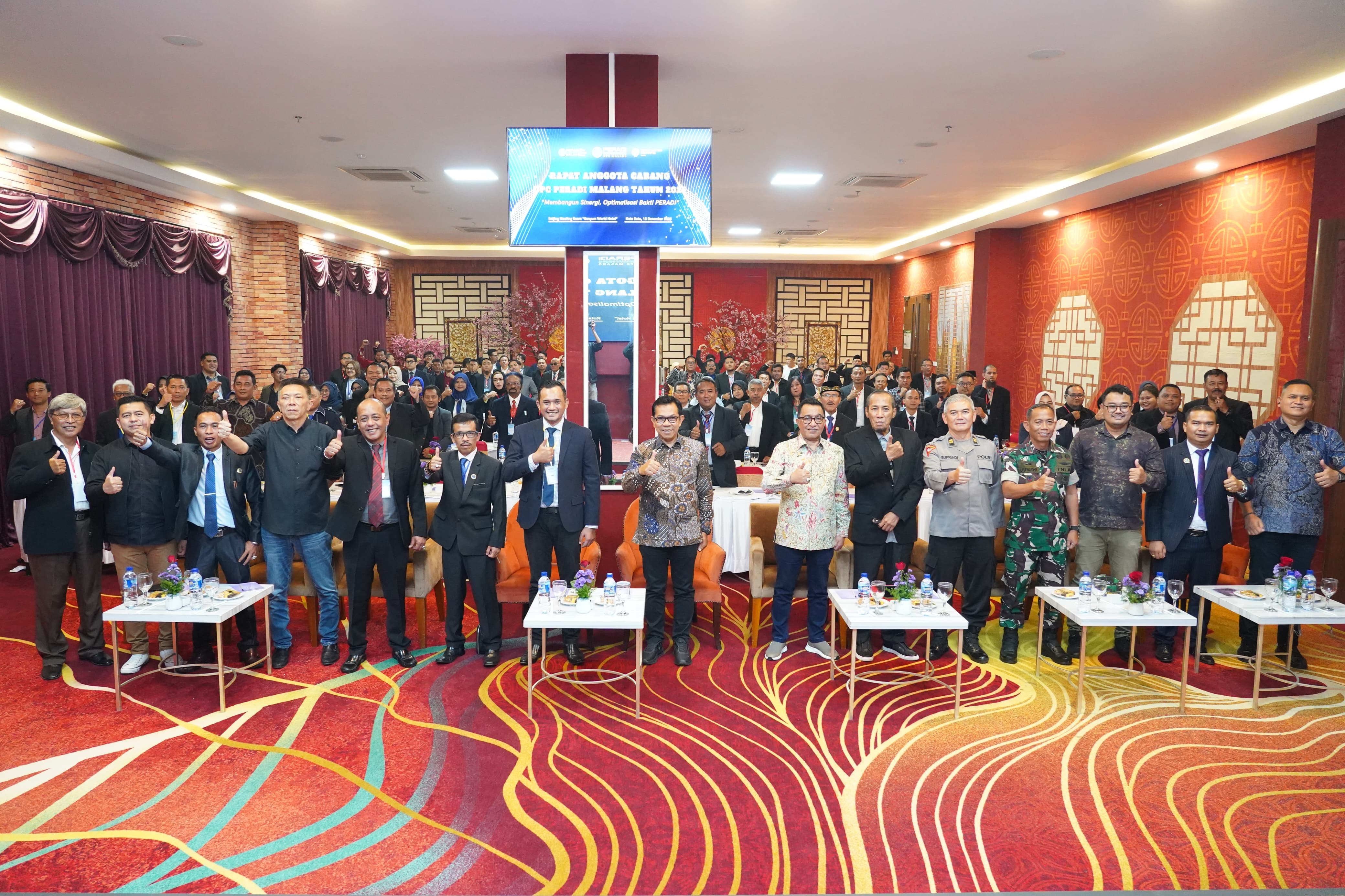 SIBERGI: Wali Kota Malang Nurochman bersama jajaran Forkopimda menghadiri Rapat Anggota Cabang PERADI Malang, di Hotel Senyum, Sabtu (13/12)