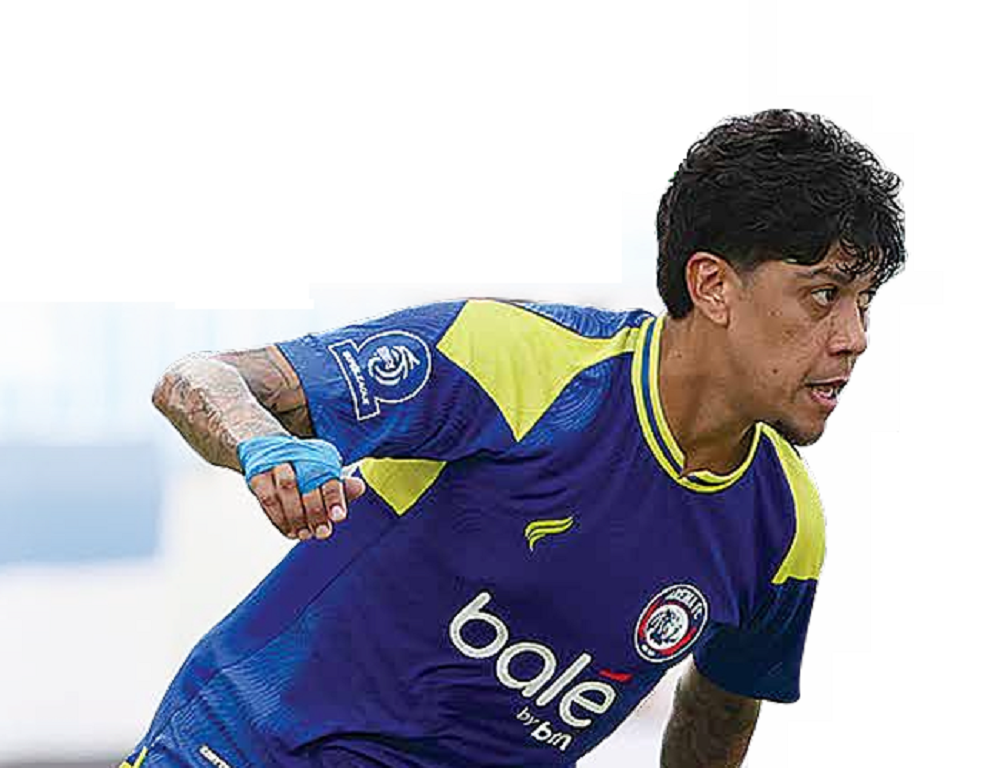 BISA BANTU TIM: Gelandang Arema FC Betinho Filho siap bertanding dalam laga BRI Super League pekan ke-14.