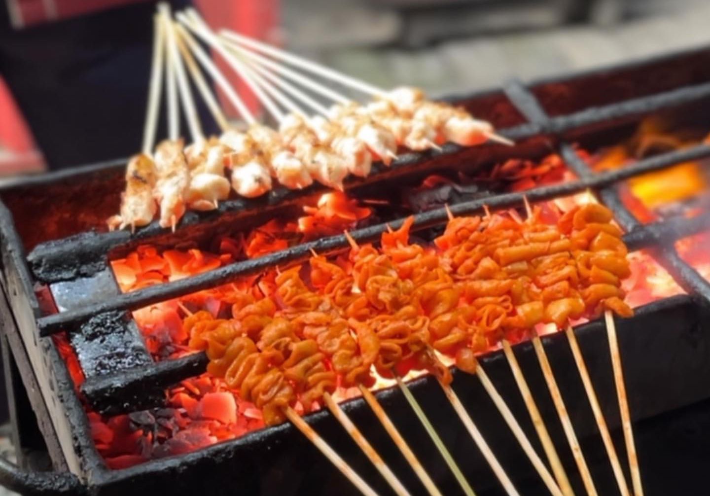 KULINER MALAM: Sate taichan, kuliner malam favorit.