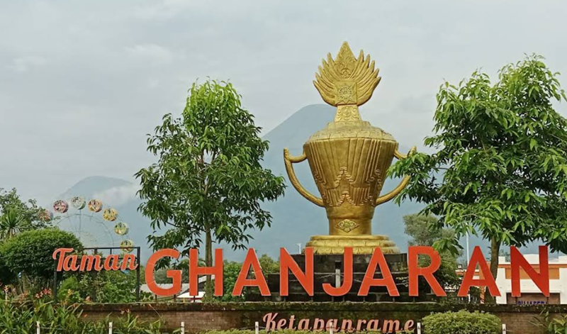 WISATA MURAH TRAWAS: Taman ghanjaran