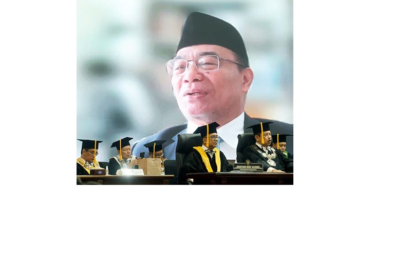 BERI SUPPORT: Ketua Majelis Wali Amanat (MWA) Universitas Brawijaya (UB) Prof Dr Muhadjir Effendy MAP menyampaikan sambutan secara daring dari Jakarta, kemarin.