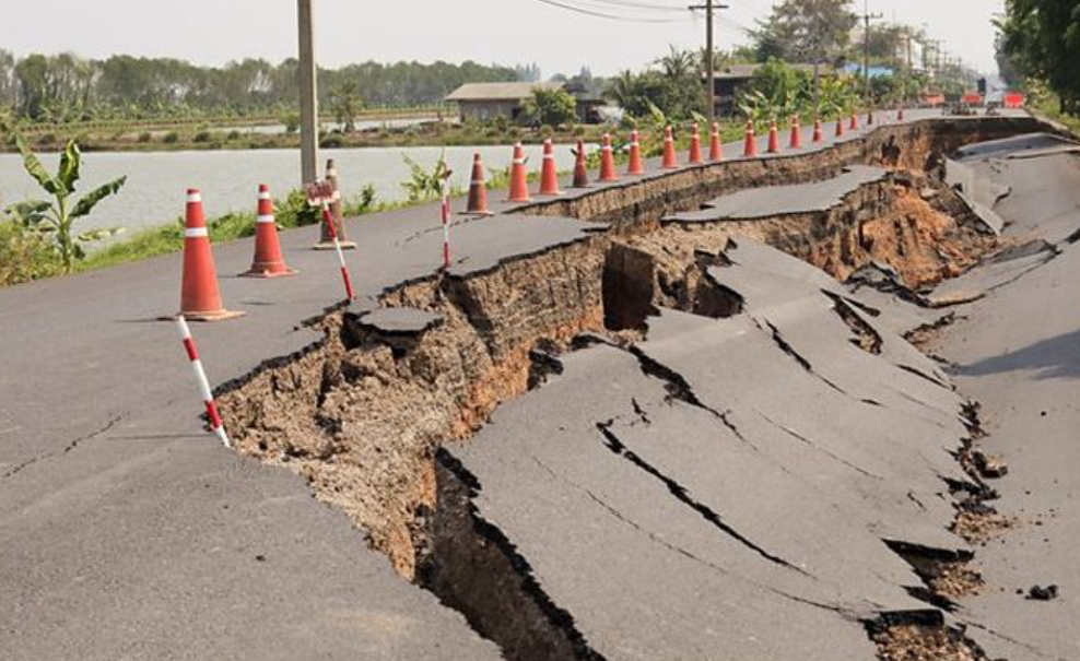 Ilustrasi Gempa Bumi