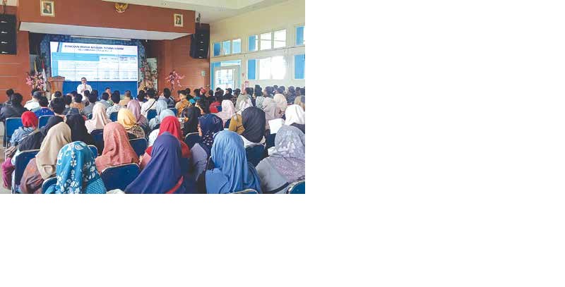 BANJIR PENDA FTAR: Sekitar 515 orang tua pendaftar seleksi SPMB mendapat pengarahan dari kepala SMK Muhammadiyah 1 Kepanjen.