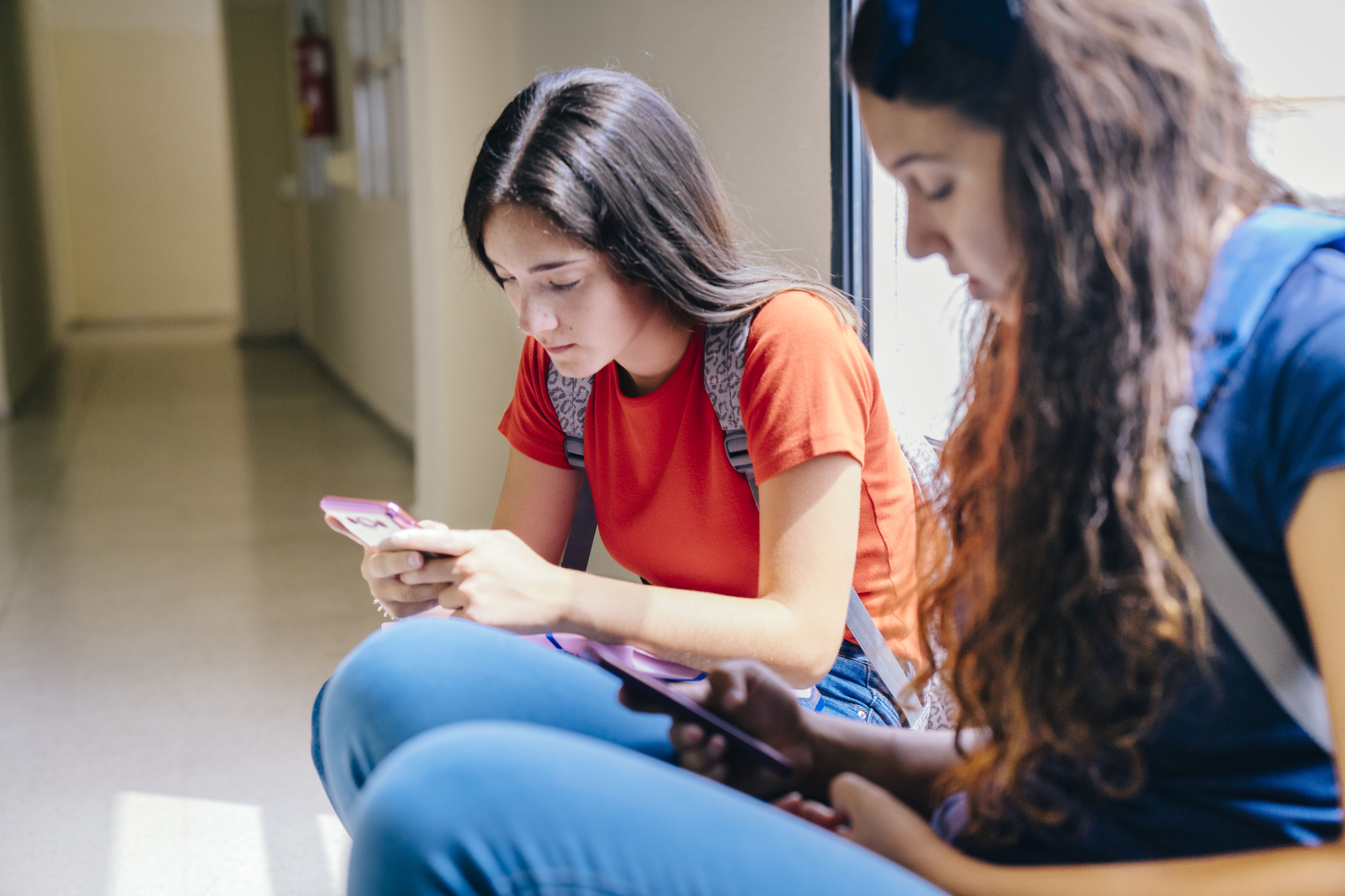 PRODUKTIF: Aplikasi rekomendasi untuk mahasiswa berkegiatan dan belajar berinvestasi. (Freepik)