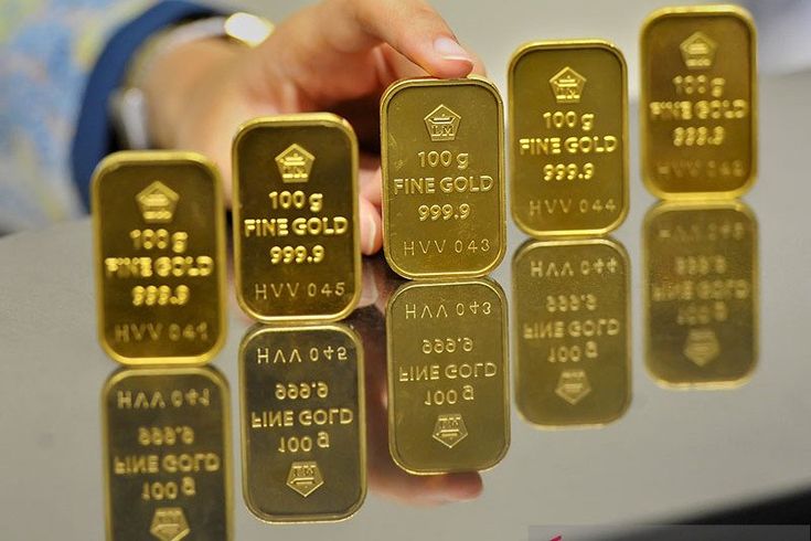KILAU INVESTASI: Batangan emas murni yang kian diburu investor global sebagai instrumen perlindungan nilai paling aman di tengah ancaman inflasi dan ketidakpastian pasar finansial. (Pinterest)
