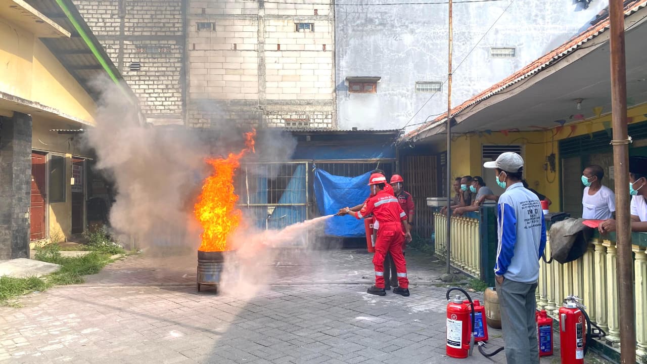 Pertamina Patra Niaga Bitumen Plant Gresik Perkuat Kesiapsiagaan Warga Lewat Program Kelurahan Lumpur Tanggap Bencana