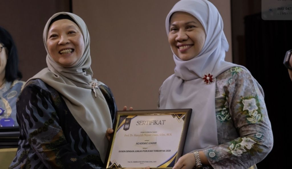 KONSISTEN: Capaian prestasi dosen dan tenaga kependidikan FIA UB sepanjang tahun 2025 ini sejalan dengan komitmen Fakultas Ilmu Administrasi dalam mendukung Tujuan Pembangunan Berkelanjutan.