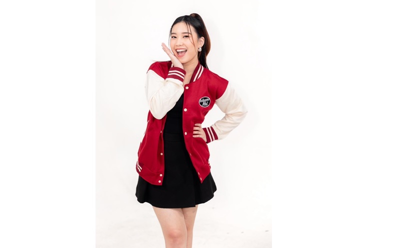 BERBAKAT: Arrcely Evina Purnomo berpose dalam sesi pemotretan untuk rangkaian Indonesian Idol musim ke-14.