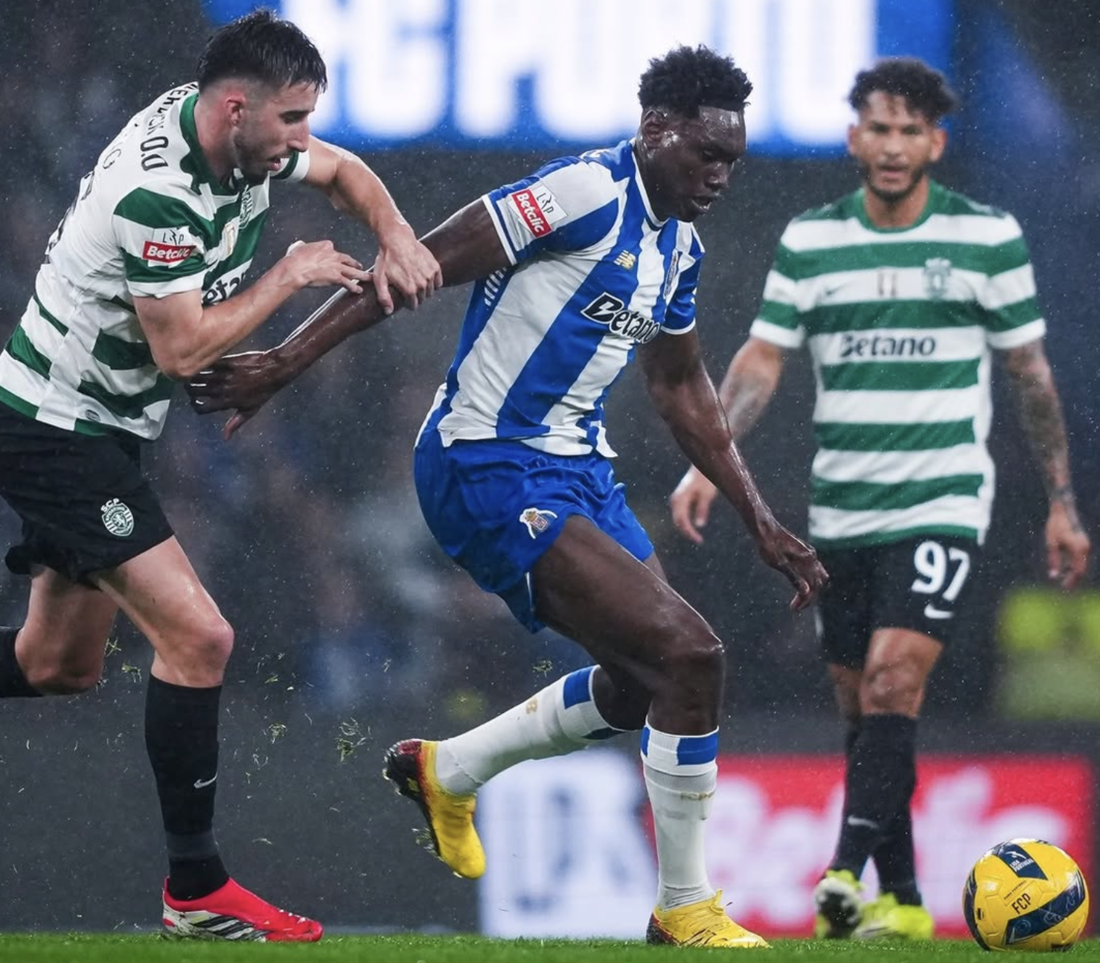 DUEL SENGIT: Sporting CP berhasil menyamai kedudukan sehingga pertandingan menjadi imbang sampai akhir laga. (Instagram @fcporto)