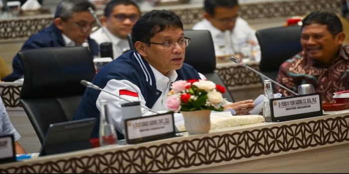 Menkeu Purbaya Yudhi Sadewa menyampaikan kesiapan pencairan dana darurat untuk reaktivasi PBI-JKN. (Sumber : Instagram @menkeuri).