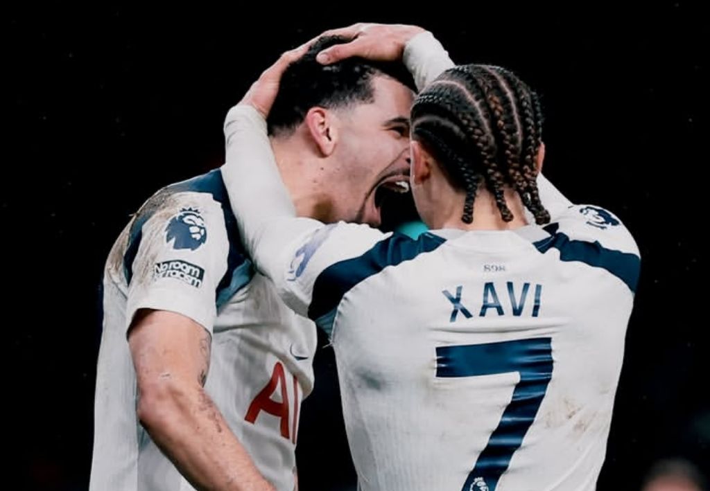 TAK MAKSIMAL: Solanke dan Xavi Simons tak mampu mengangkat performa Spurs di Premier League.