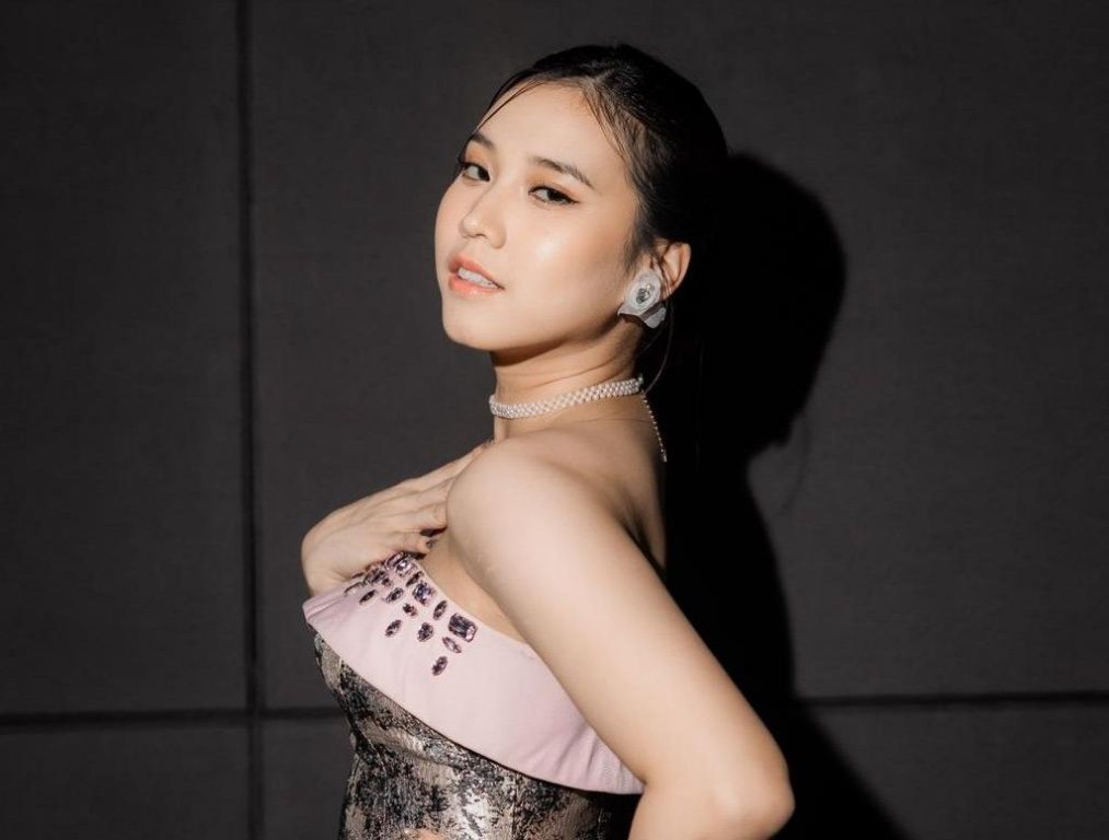 JAWAB TANTANGAN: Saksikan dan vote Arrcely, arek Malang yang tampil  siap menawan di ajang Indonesian Idol.