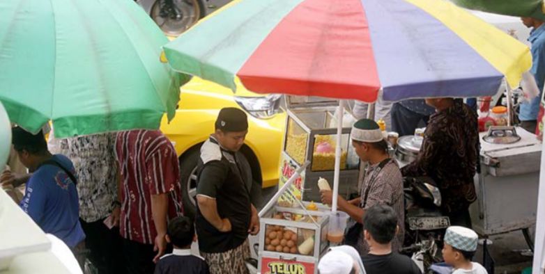 TUNGGU ACC FORUM LALIN: Operasional PKL dialunalun rencananya bakal dipusatkan di Jalan Merdeka Selatan.
