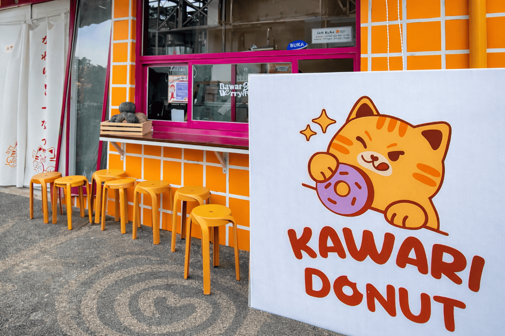 KONSEP JAPANESE: Kawari Donut berikan sensasi unik melalui desain interior ala jepang serta menu donatnya yang beragam. (Instagram: @kawaridonut)