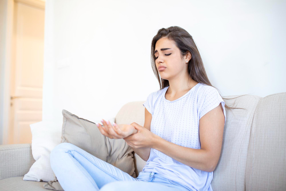 Kesemutan bisa menjadi pertanda gangguan saraf. (Freepik)