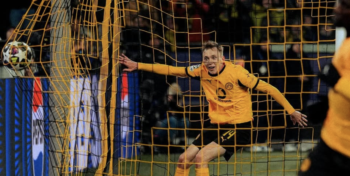 GANDAKAN KEUNGGULAN: Maximilian Beier saat mengeksekusi peluang menjadi gol kedua bagi Die Borussen di menit ke-42. (Instagram @bvb09)