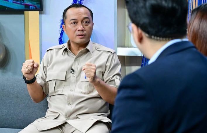 Jokowi setuju UU KPK dikembalikan ke versi lama, namun Mensesneg memastikan pemerintah belum membahas wacana tersebut. (Instagram @prasetyo_hadi28)