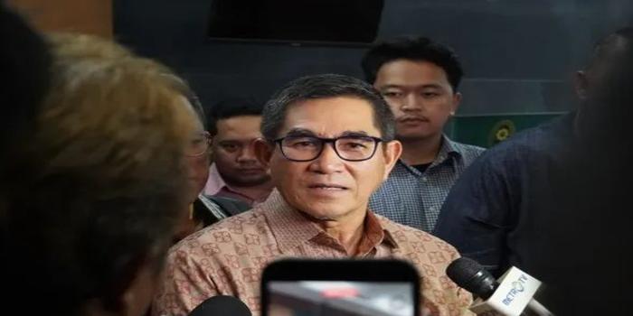 Amir Syamsuddin hingga anggota DPR ajukan *amicus curiae* untuk Tian Bahtiar. Koalisi tekankan pentingnya perlindungan kebebasan pers dalam perkara ini. (Instagram @hamdanzoelva_official)