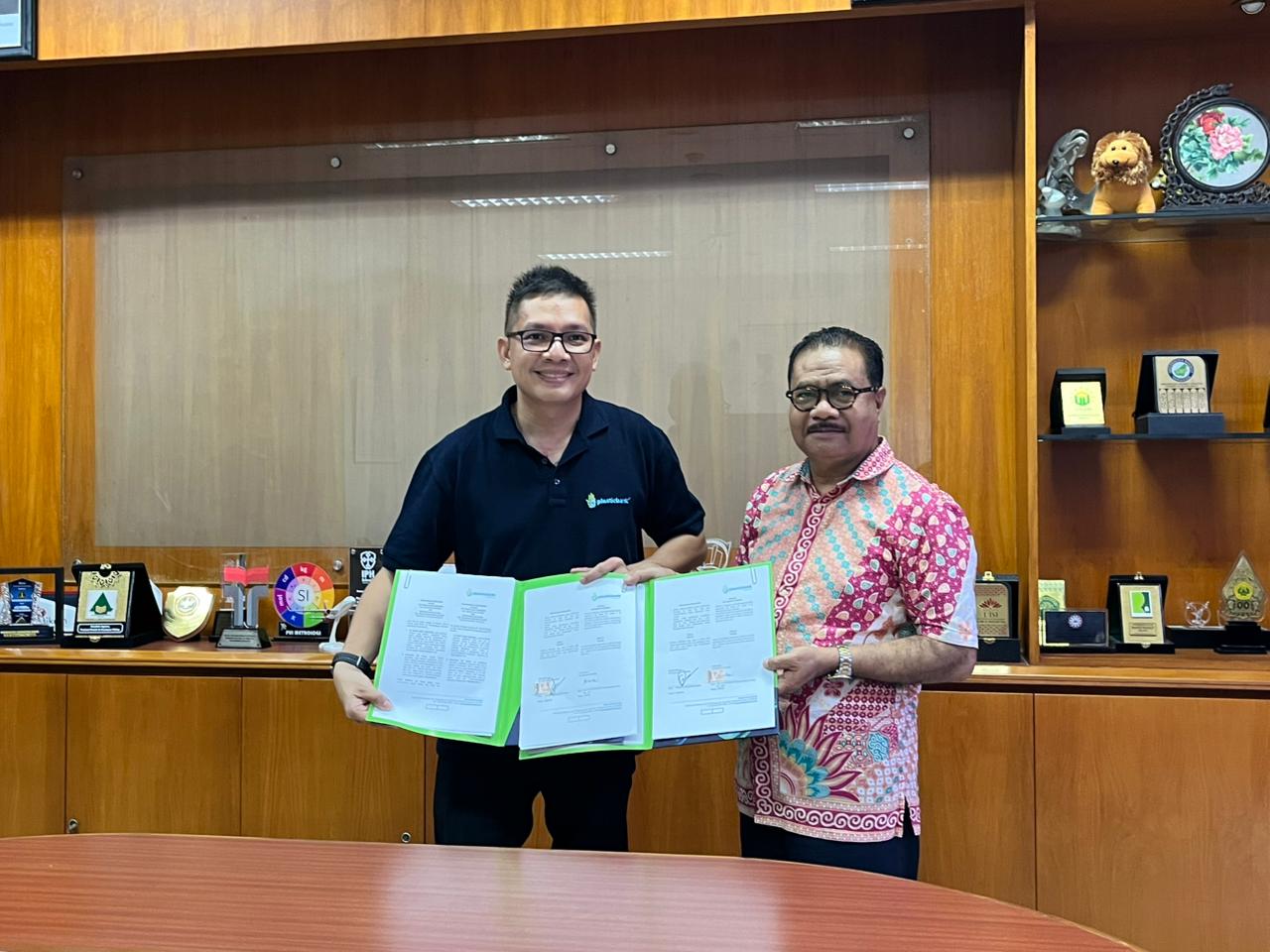 Ma Chung Jadi Universitas Mitra Pertama Plastic Bank