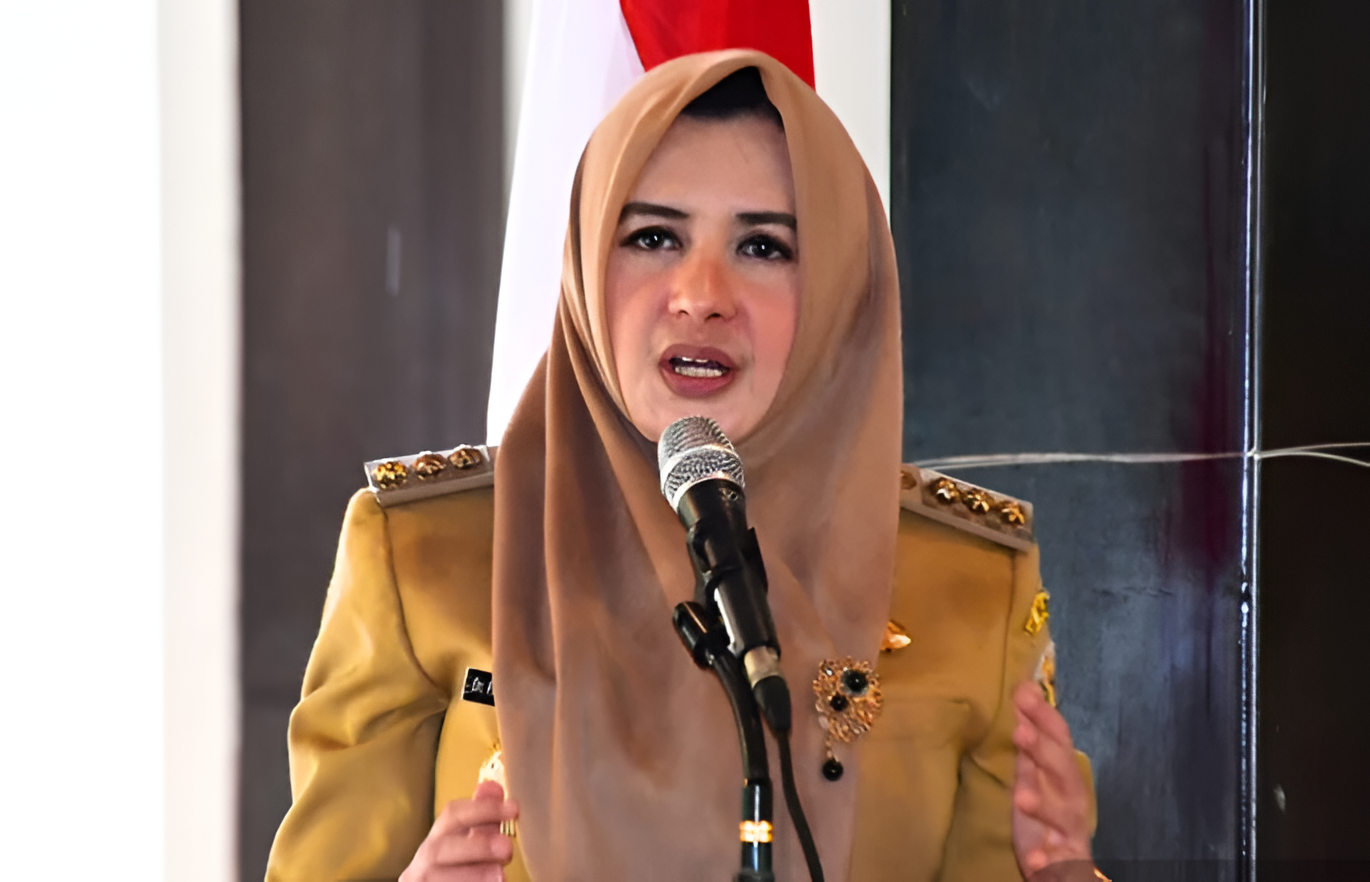 Bupati Pekalongan Fadia Arafiq jadi tersangka dalam kasus dugaan korupsi pengadaan barang dan jasa outsourcing. (kab_pekalongan)