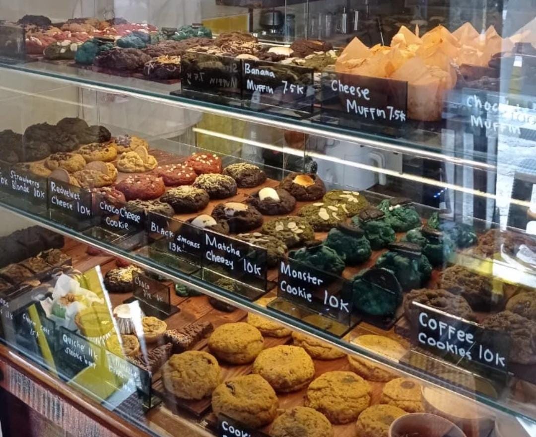 Moodymood Baker jadi surganya camilan manis di Kota Malang. (Instagram @moodymoodbakers)