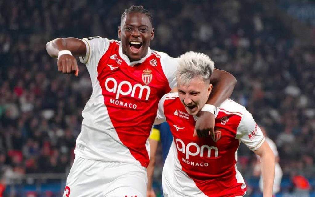 BERPESTA: Pemain AS Monaco merayakan kemenangan 1-3 atas tim tuan rumah PSG dini hari ini (7/3) 
