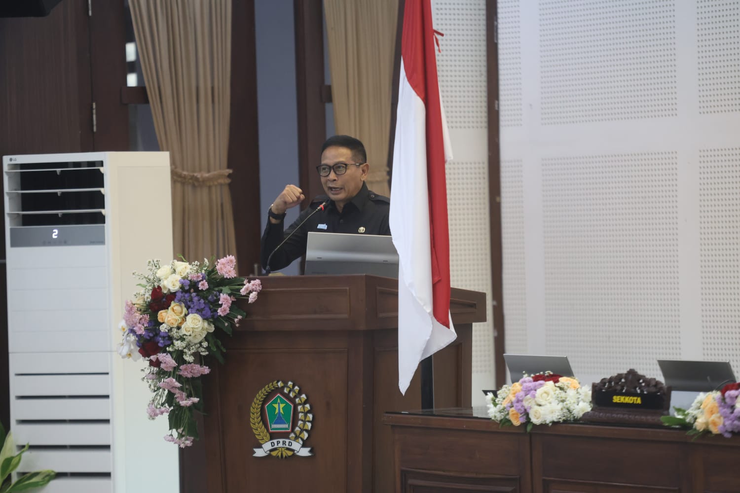 Wali Kota Malang Wahyu Hidayat membeberkan capaian kinerja yang sudah terlaksana pada 2025 kemarin. (Darmono/Radar Malang)
