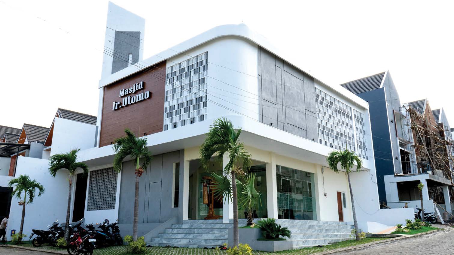 BERDIRI GAGAH: Masjid Ir Utomo beralamat di Perumahan Graha Agung, Jalan Perum Joyo Grand Nomor 1, Kelurahan Merjosari, Kecamatan Lowokwaru, diresmikan Senin lalu (9/3).