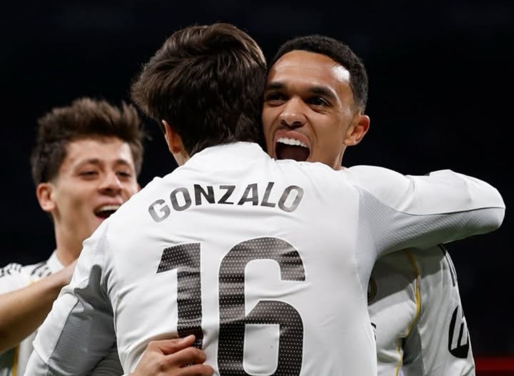 TUMPUAN: Arda Guler, Gonzalo Garcia, dan Trent Alexander-Arnold harus saling bahu membahu di setiap lini Madrid, dini hari nanti (12/3).