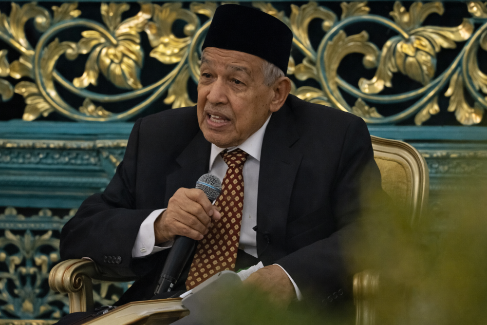 NUZULUL QURAN: Profesor Quraish Shihab menekankan bahwa perdamaian tidak boleh mengorbankan keadilan. 