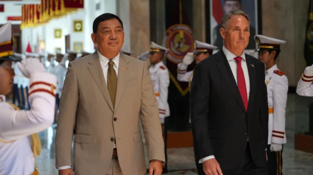 KERJA SAMA TRILATERAL: Menhan Sjafrie Sjamsoeddin mengumumkan rencana perluasan kerja sama keamanan Indonesia dengan Australia hingga mencakup Jepang dan Papua Nugini. (Sumber: RRI)
