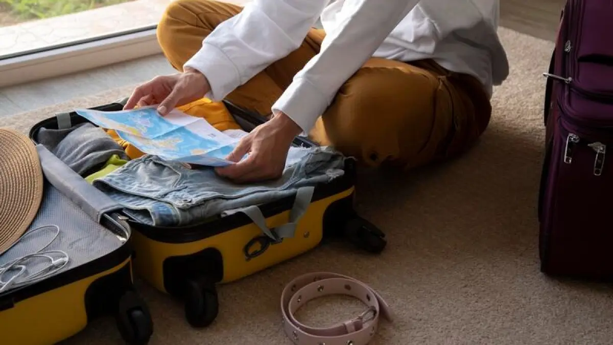 Barang kecil yang sering dianggap sepele justru dapat menjadi penolong selama perjalanan mudik. (Freepik)