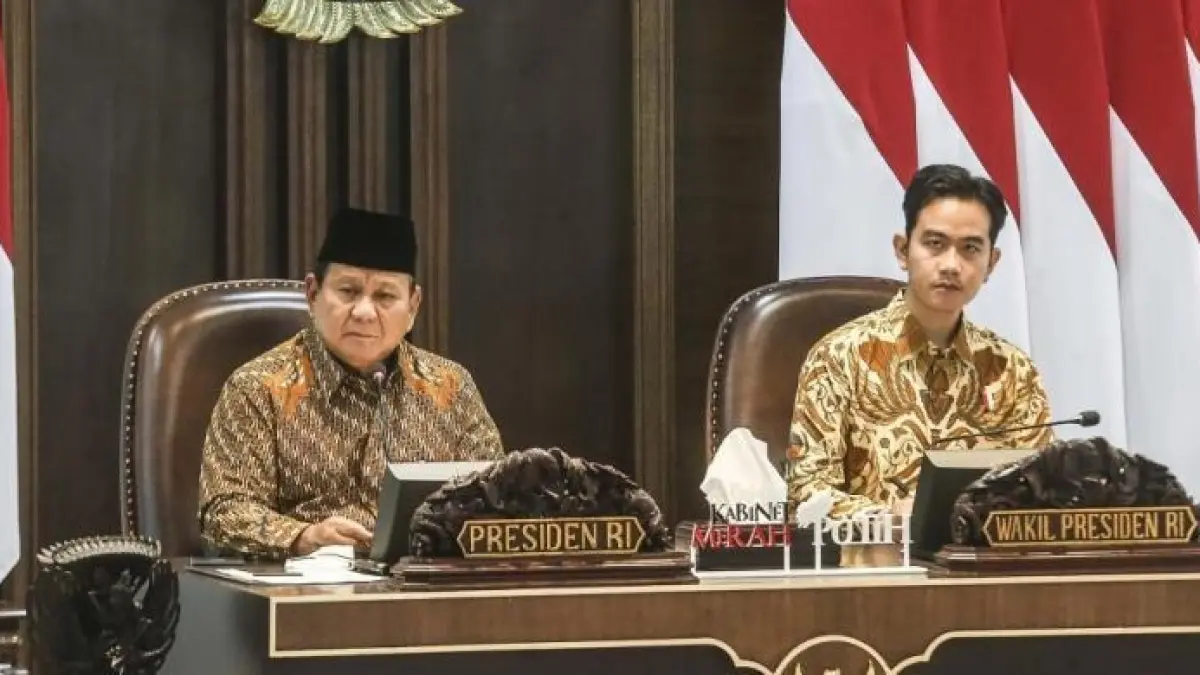 HEMAT ENERGI: Dalam sidang kabinetnya Presiden Prabowo berencana meniru strategi Pakistan dalam menghemat energi dalam negeri sebagai antisipasi krisis akibat perang. (Sumber: RM.ID)